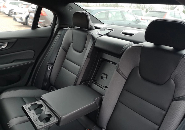 Volvo S60 cena 230000 przebieg: 5766, rok produkcji 2023 z Szydłowiec małe 352